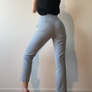 Byxor  - Byxor i väldigt bra skick. Kan hämtas i Kista.