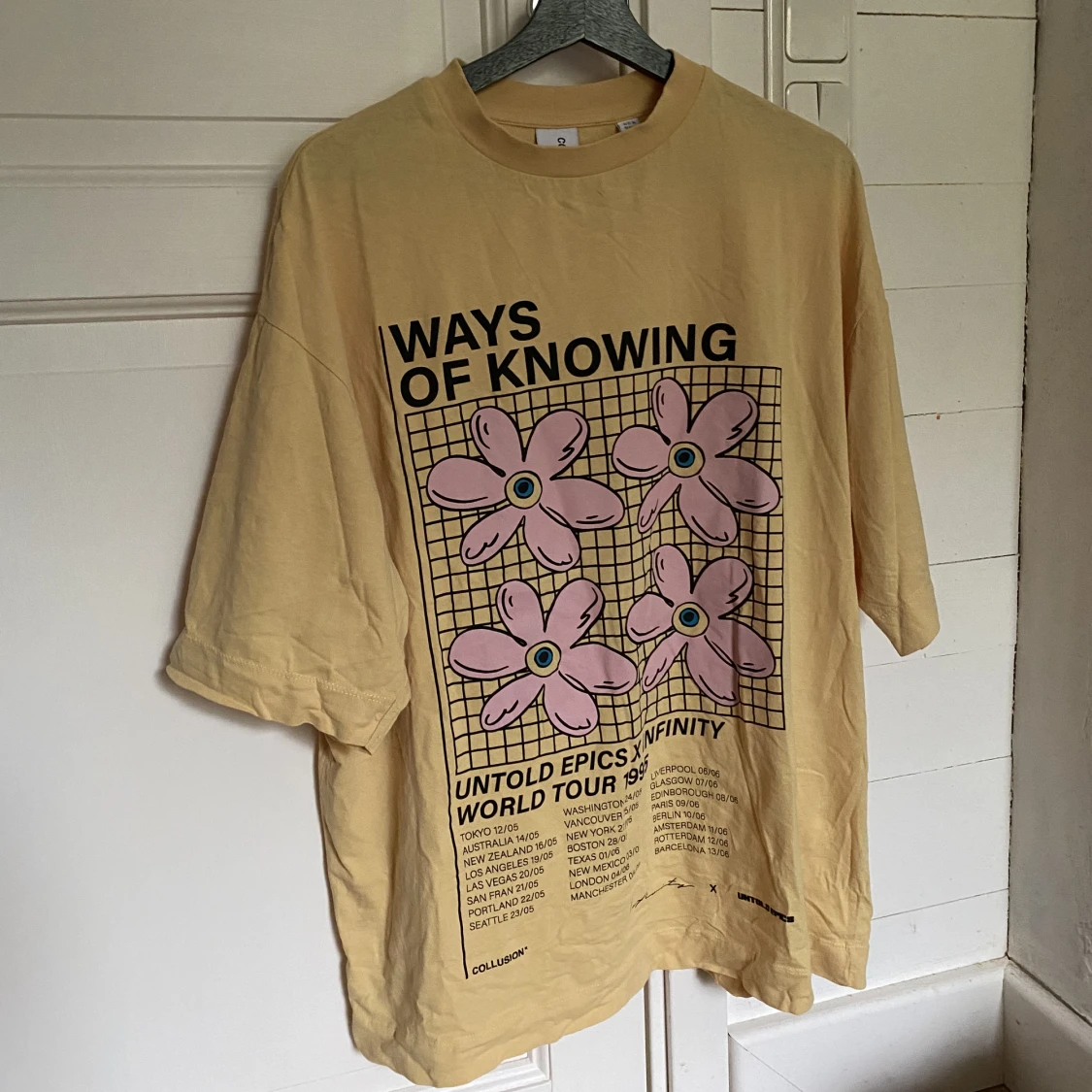 Gul oversize T-shirt med print - 90