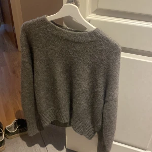 Stickad tröja - Stickad tröja från Cos