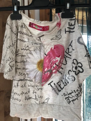 Topp Desigual Barn - I nyskick. 