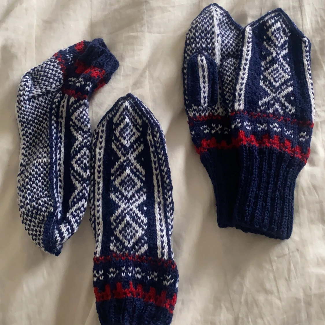 Hemstickade sockar/vantar