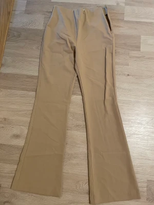 Byxor - Använda 1 gång, tyvärr passar inte längre