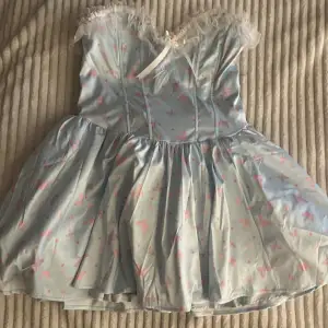 Sugar Thrillz klänning köpt på DollsKill, aldrig använd endast testad då den är för stor för mig