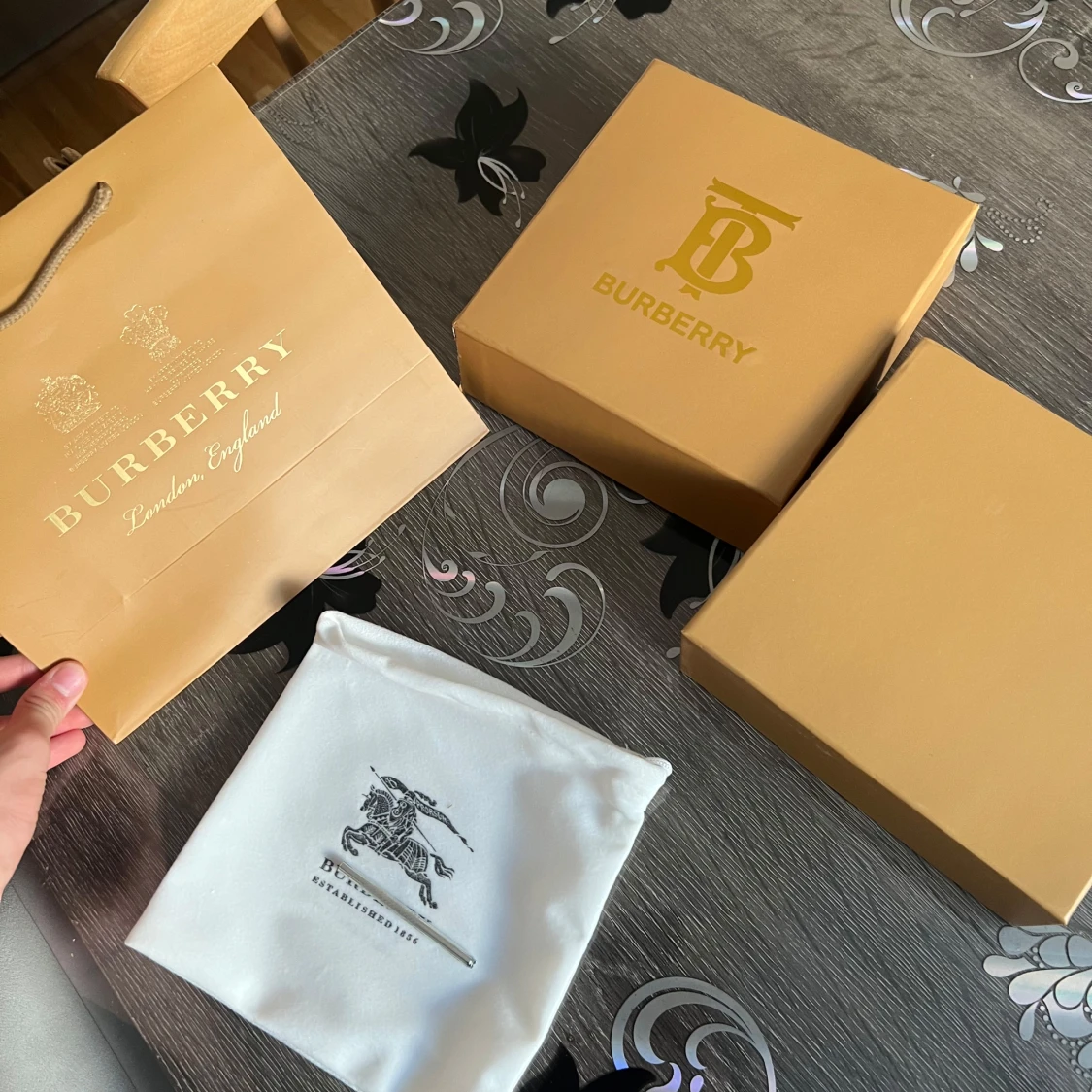 Burrbery tillbehör  - 1