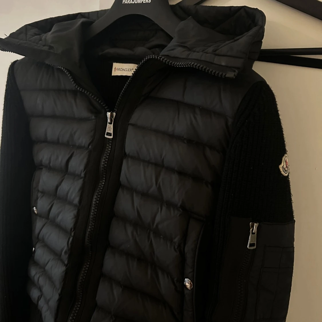 Svart cardigan från Moncler