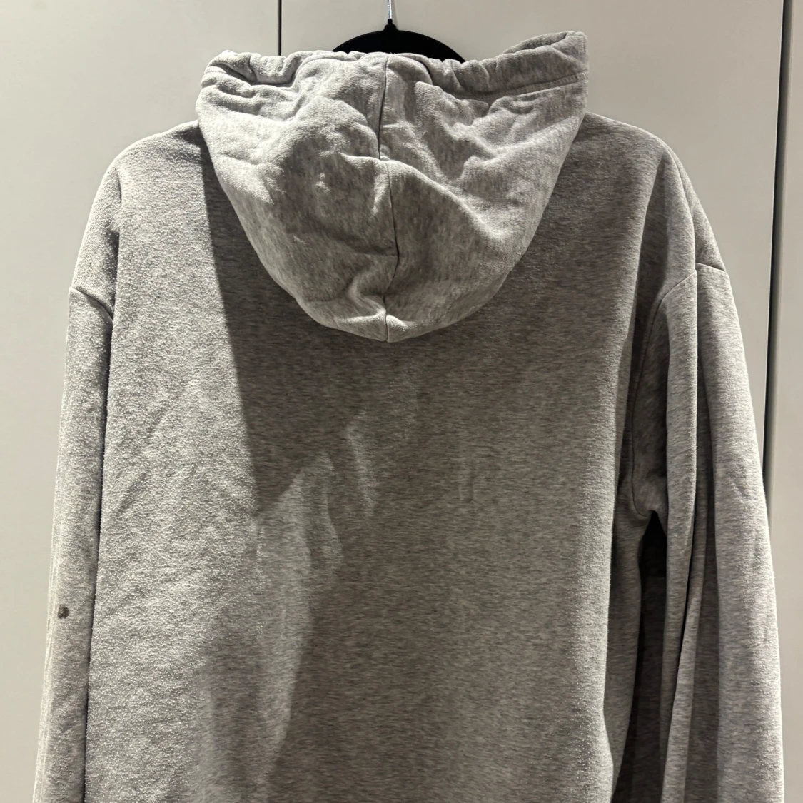 Grå Harvard hoodie från H&M - 1