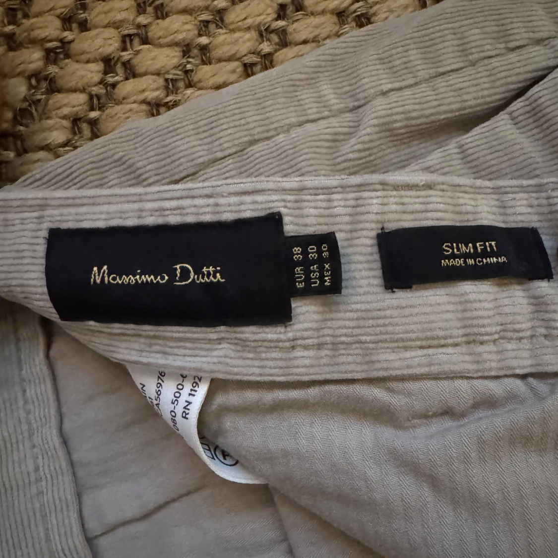 Beige manchesterbyxor från Massimo Dutti - 1