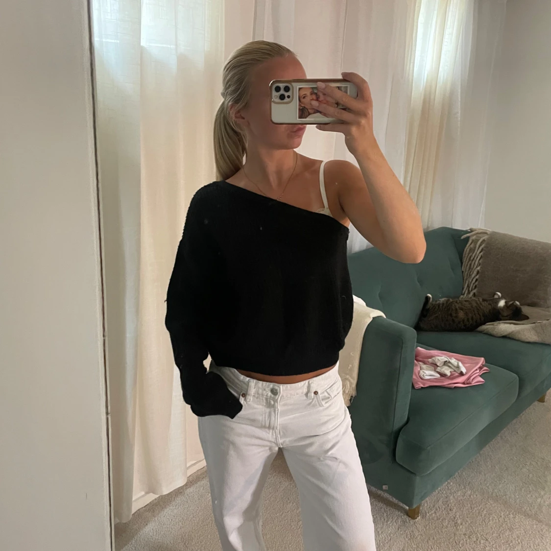 Svart offshoulder stickad tröja - 1
