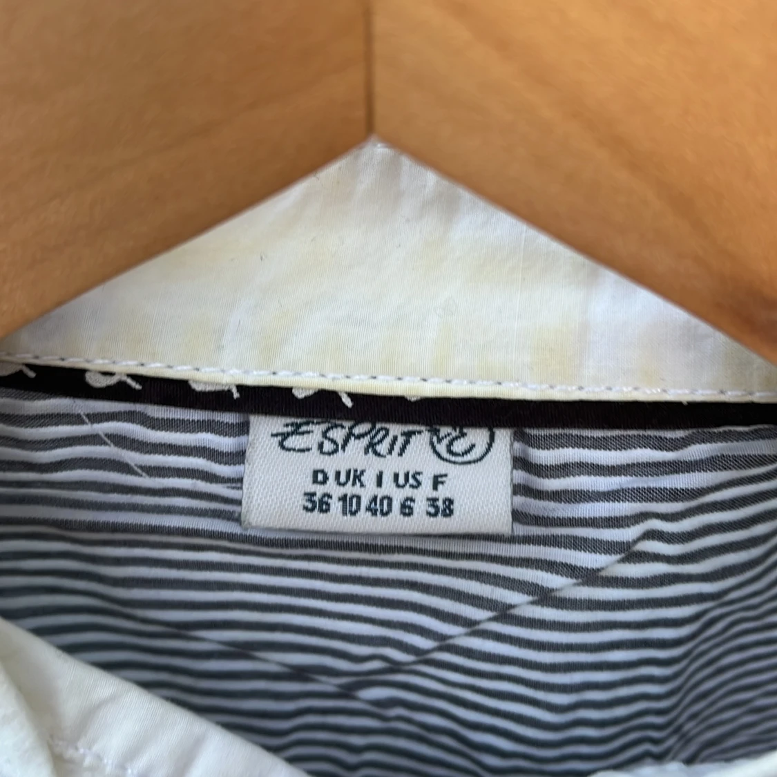 Randig skjorta från Esprit, stl 38 - 2