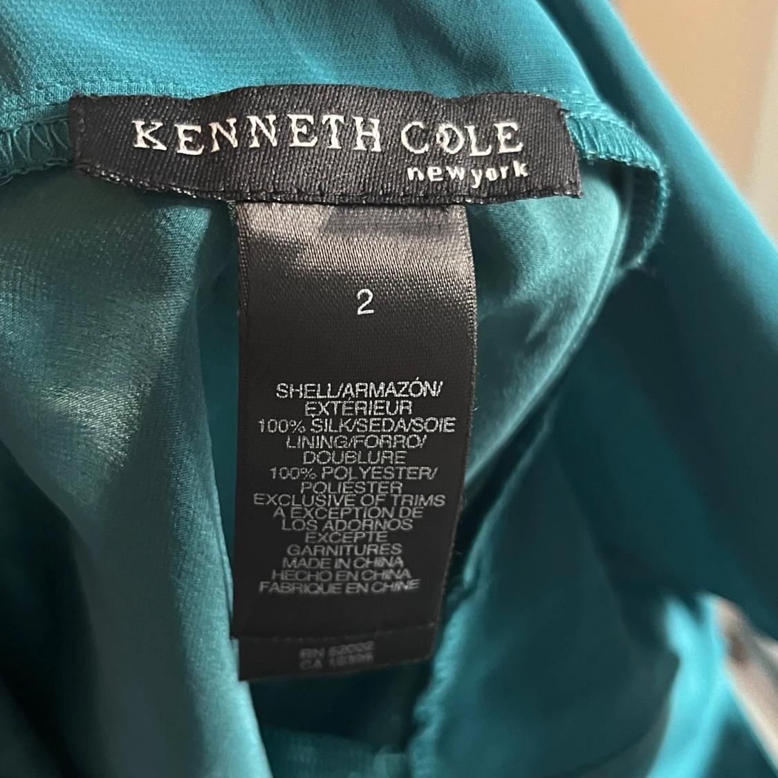 Turkos silkes topp från Kenneth Cole - 3