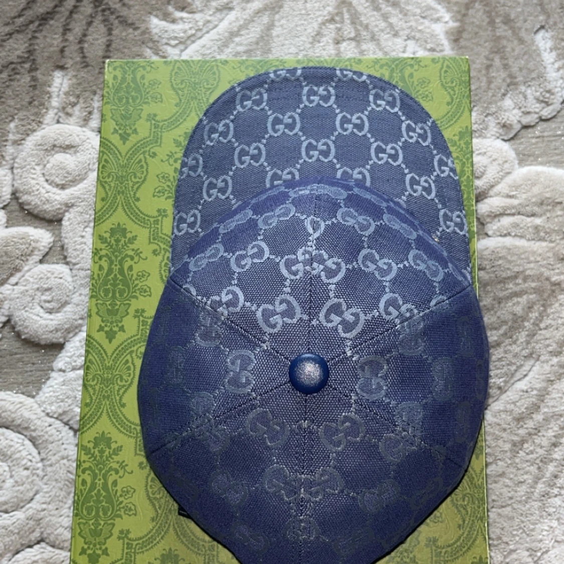 Blå keps från Gucci med monogram - 1