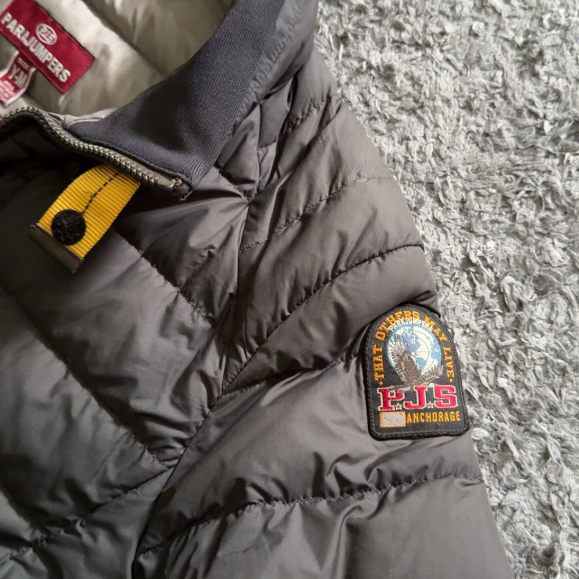 Svart dunjacka från Parajumpers - 1