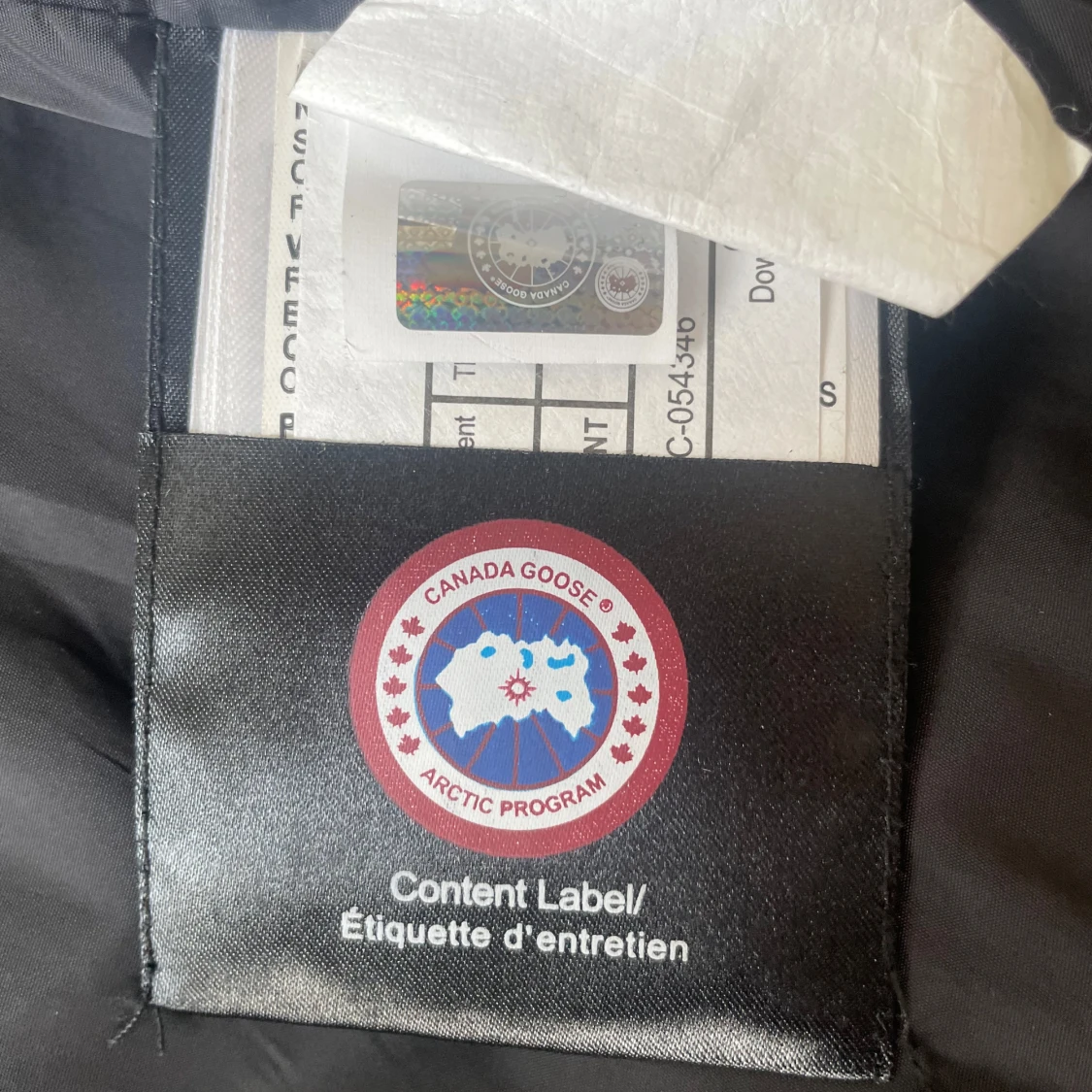 Svart dunjacka från Canada Goose med huva - 2