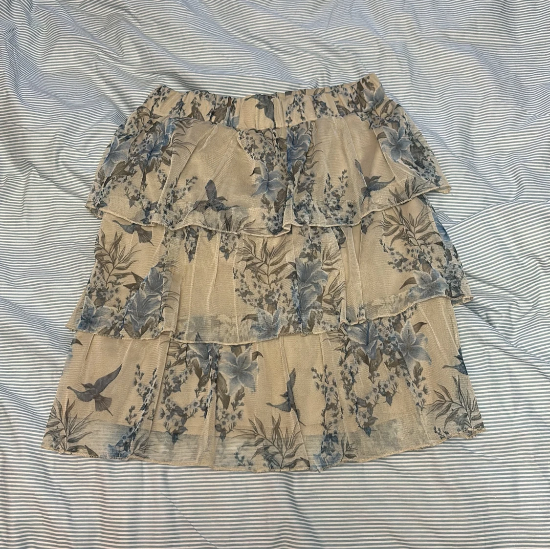 Blommig volangkjol från Trendyol