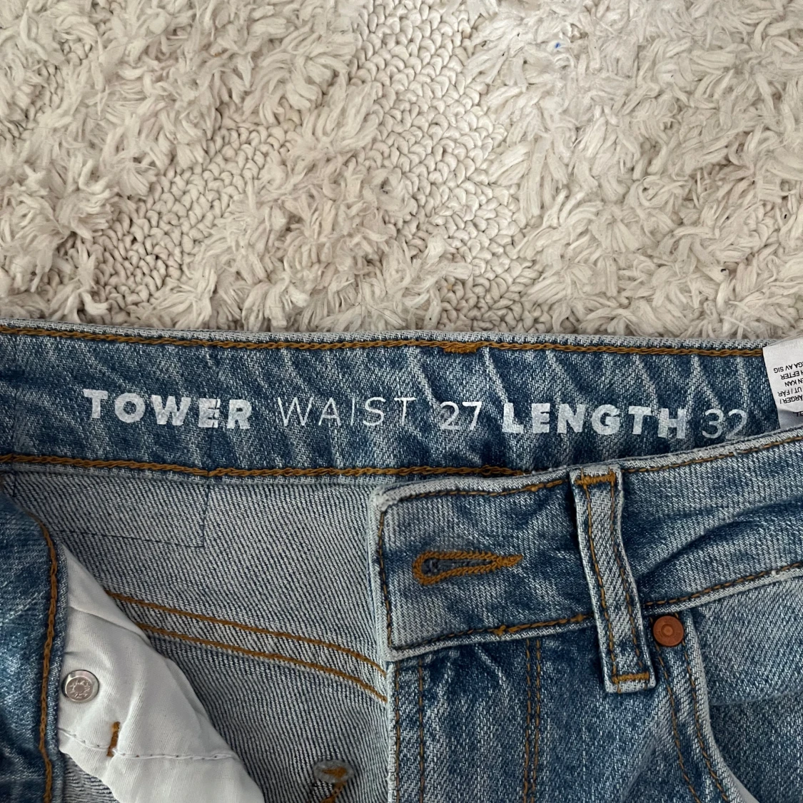 Ljusblå jeansbyxor från Never Denim - 1