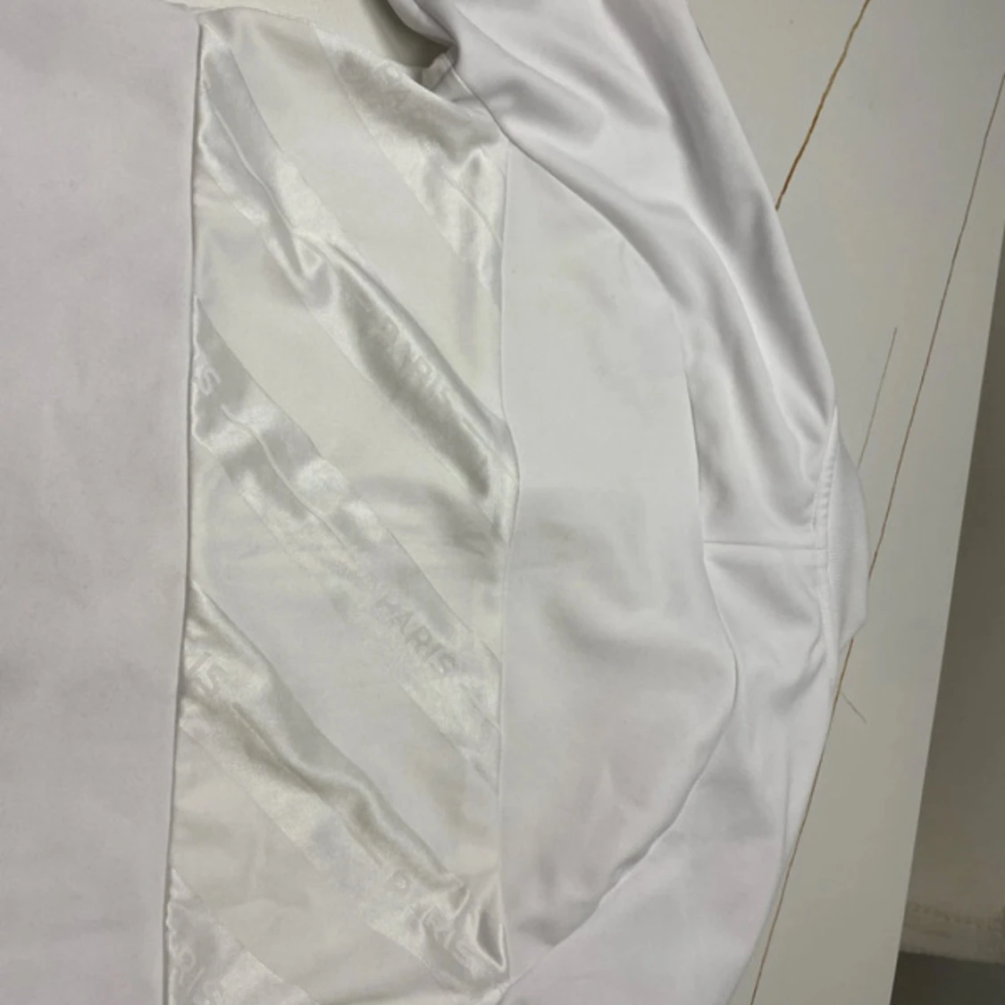 Vit träningsjacka från Nike x PSG - 2