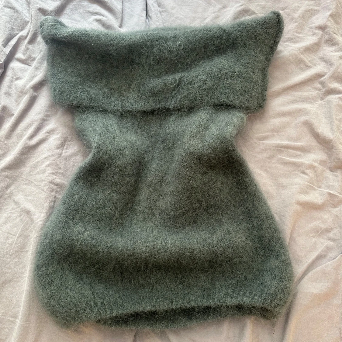 Mörkgrå offshoulder stickad topp - 2