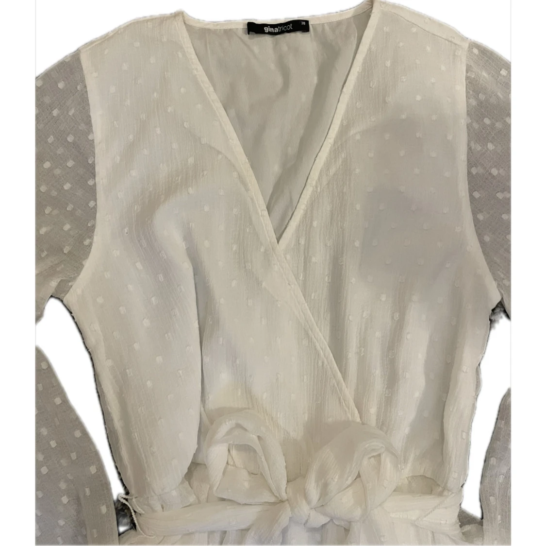 Vit volangklänning från Gina Tricot - 2