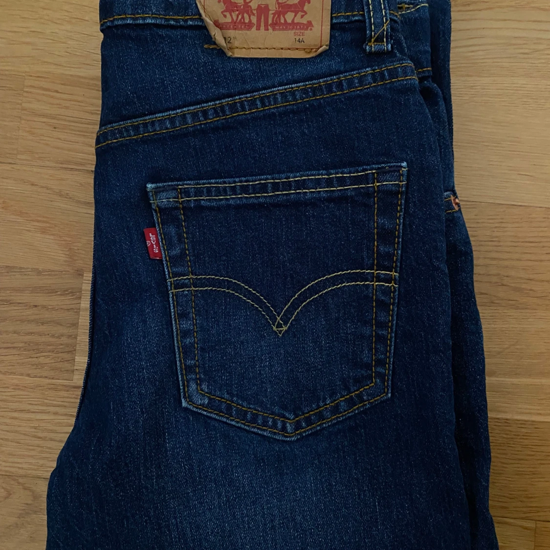 Levi's 512 mörkblå jeans - 1