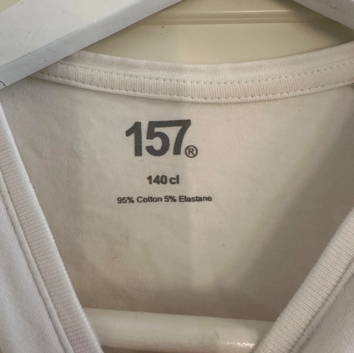 Vit basic t-shirt från 157 - 2