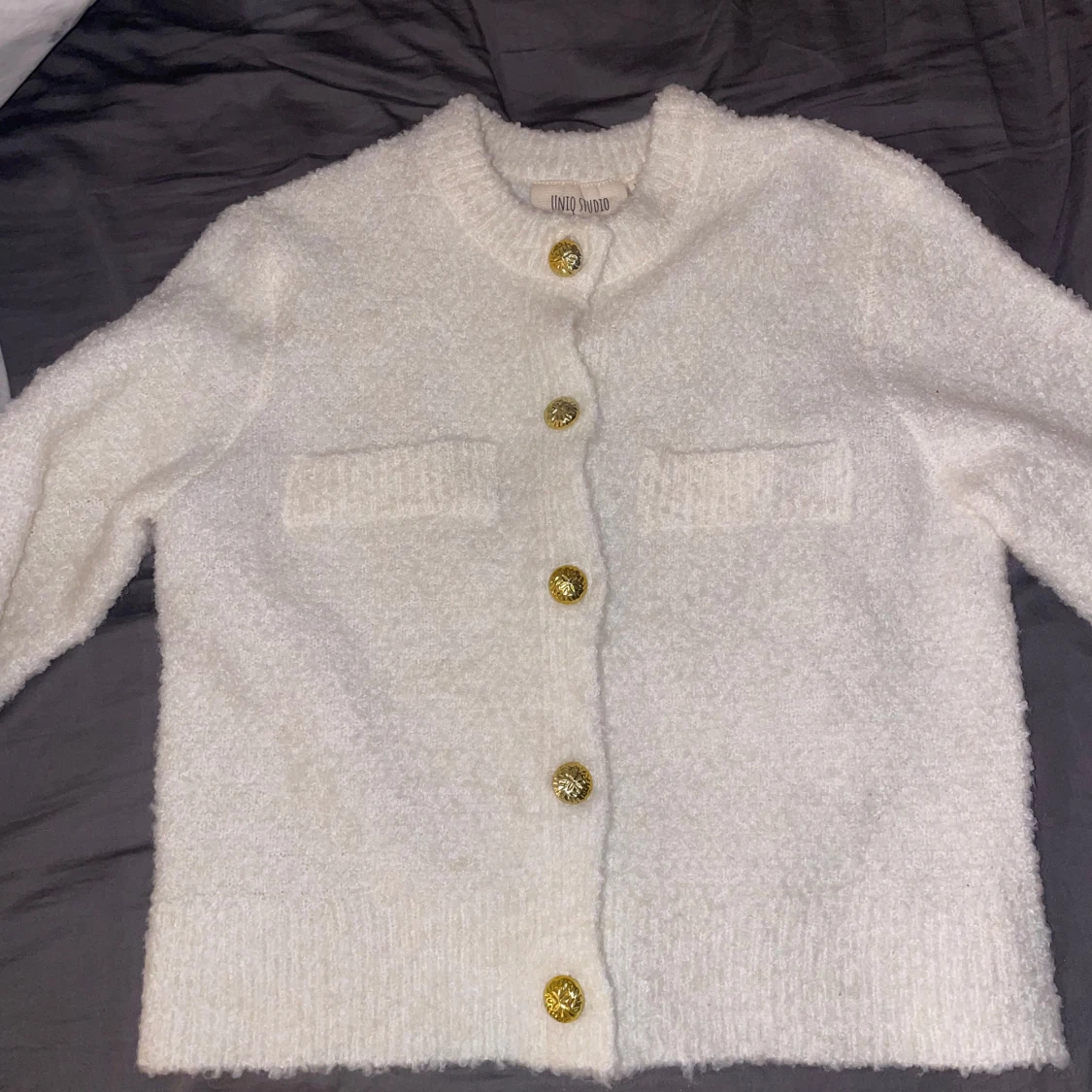 Vit stickad cardigan jacka från Uniq Studio - 2