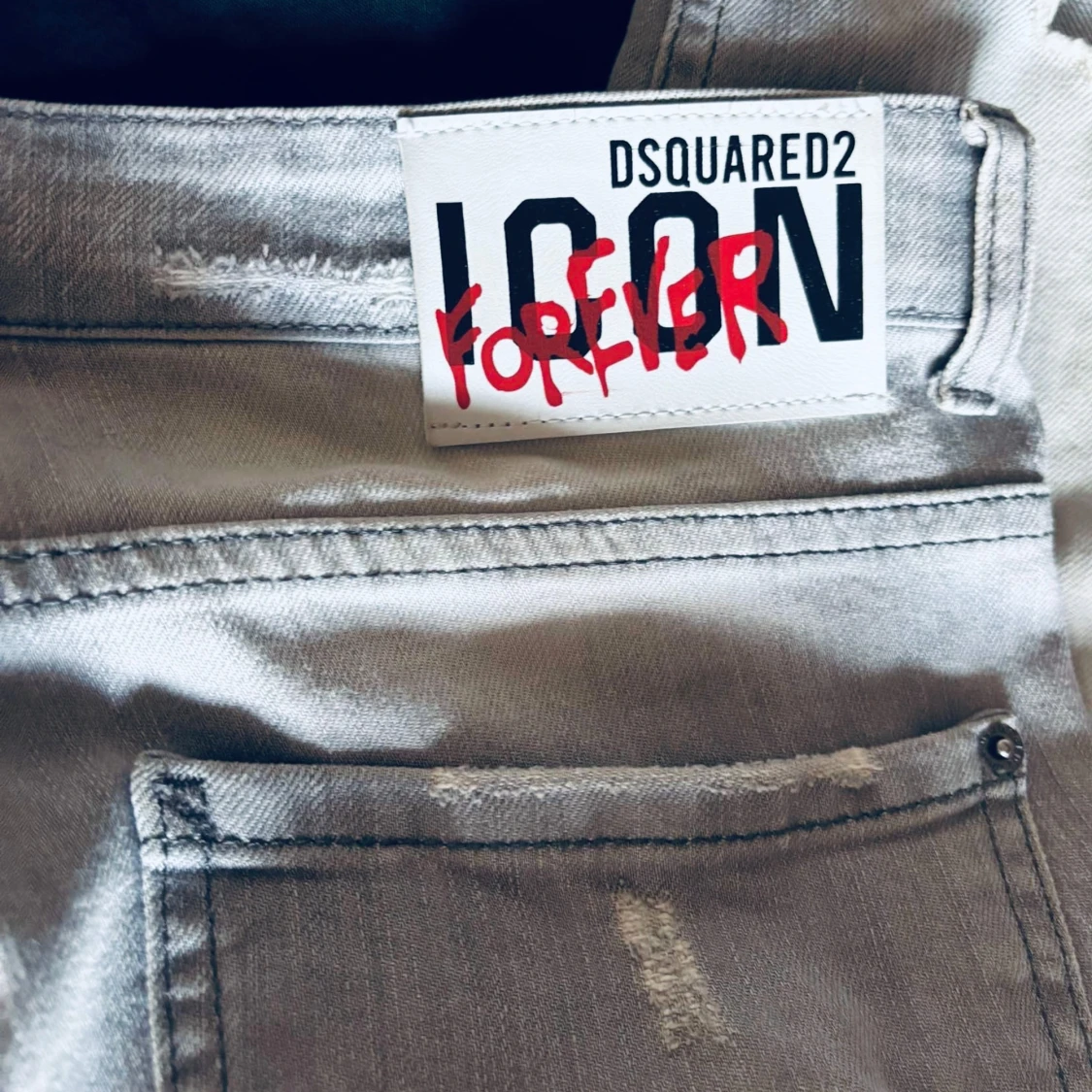 Ljusgrå jeansbyxor från Dsquared2 ICON - 4