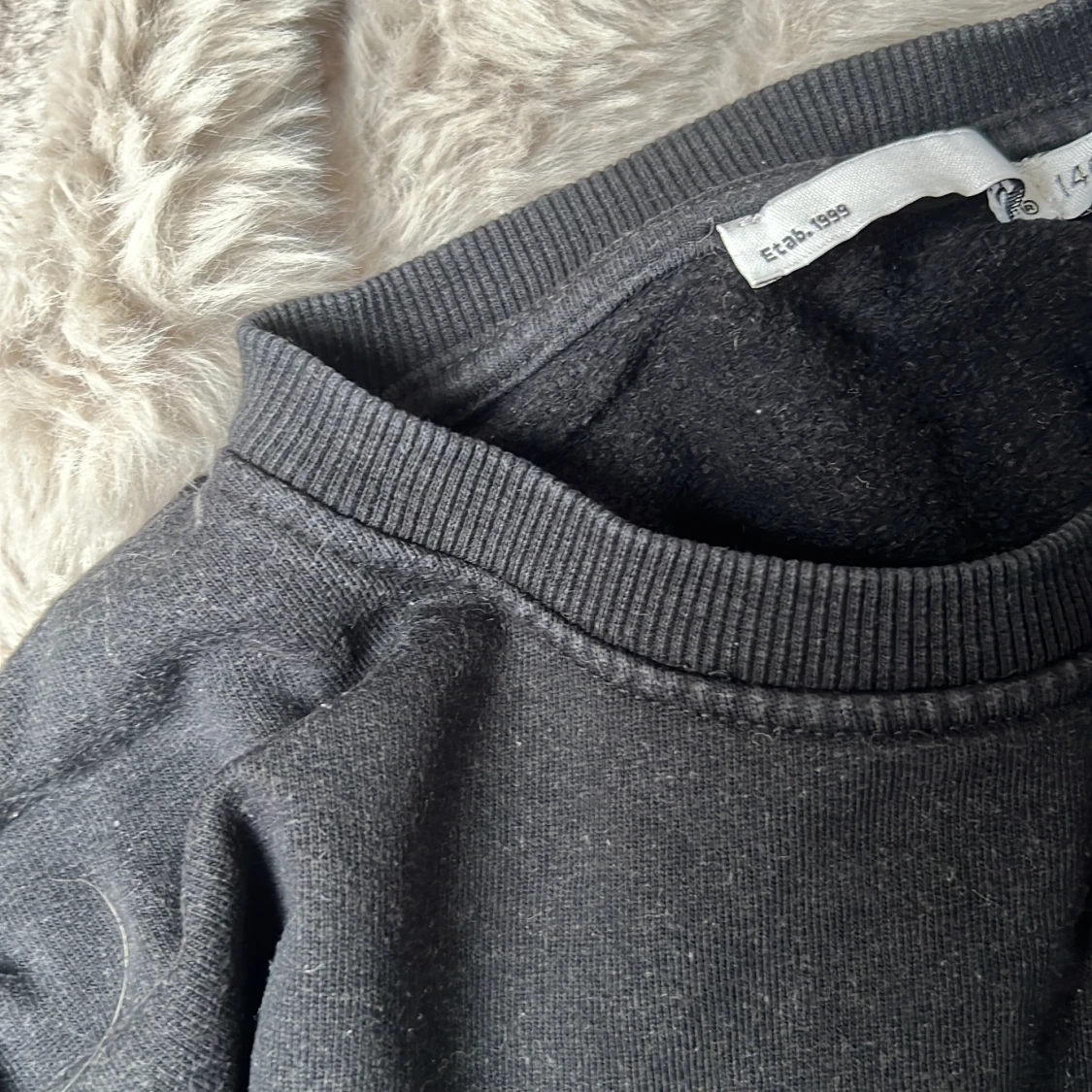 Svart sweatshirt från 157 - 4