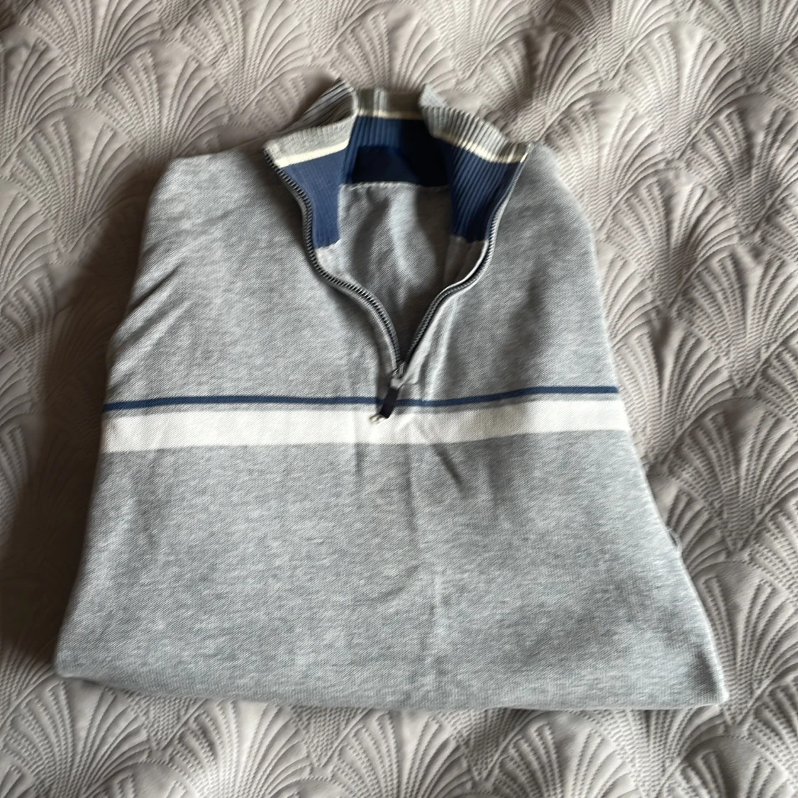 Grå halvzip tröja från Peak Performance - 3