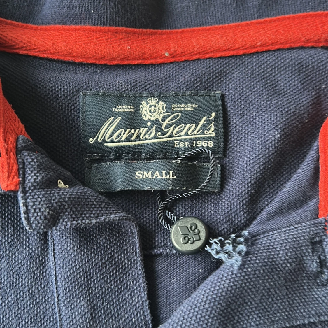 Mörkblå pikétröja från Morris - 2