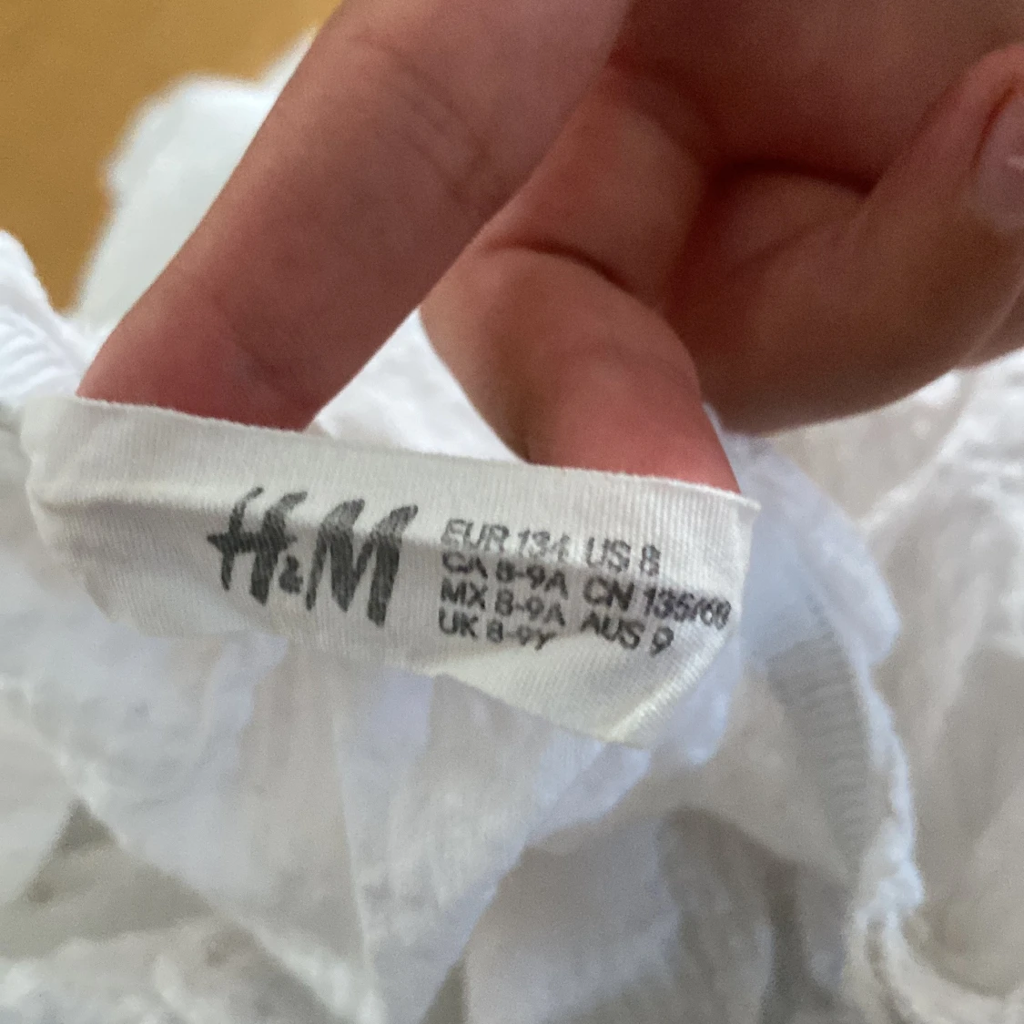 Vit blus med puffärm från H&M - 2