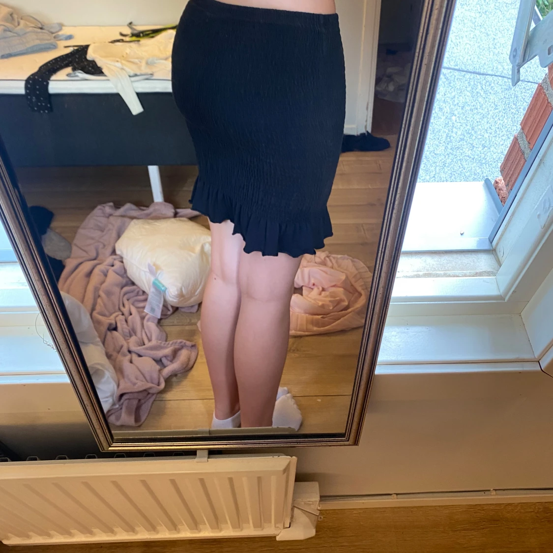 Svart kort kjol som funkar som tub topp - 1