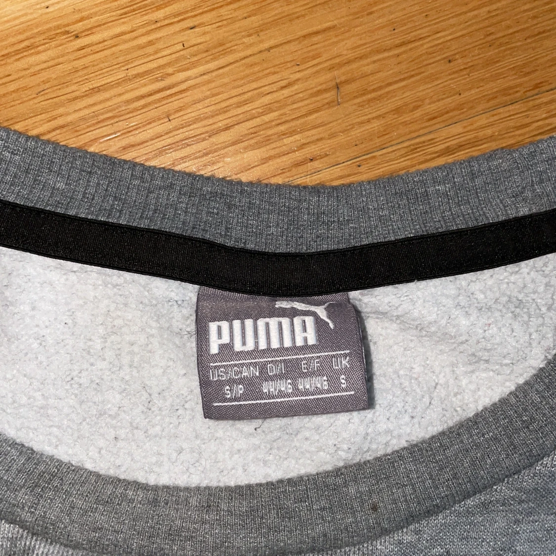 Puma tröja storlek S  - 2