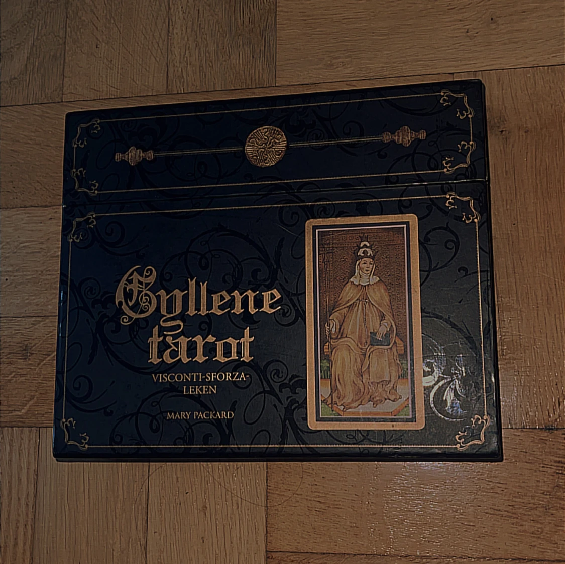 Gyllene Tarot Visconti-Sforza Leken av Mary Packard - 2