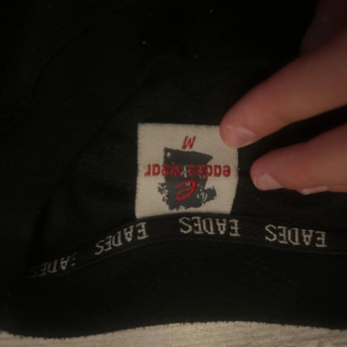 Svart tröja Eades med vita ränder - 2