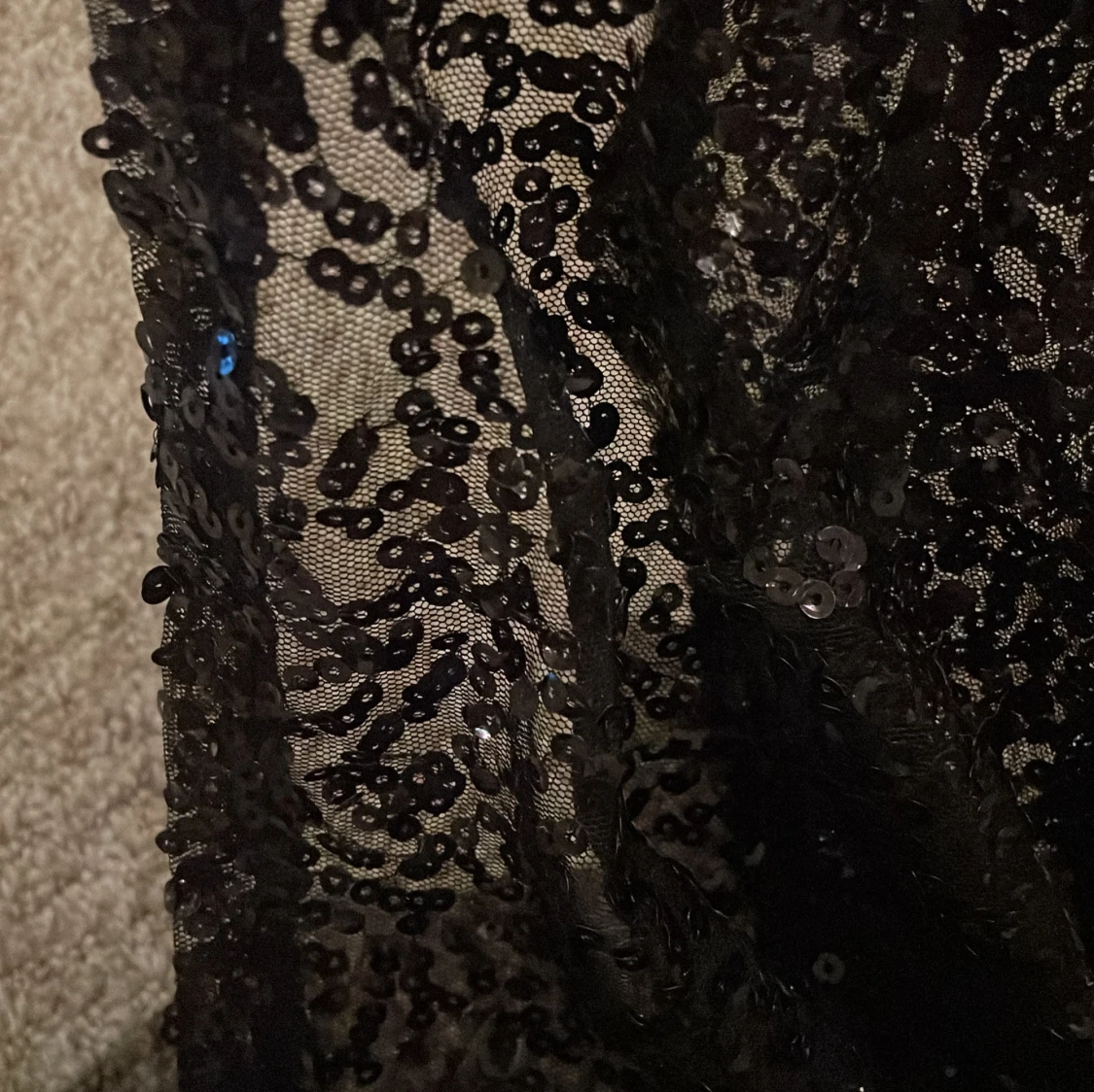 Svart paljettopp - 4