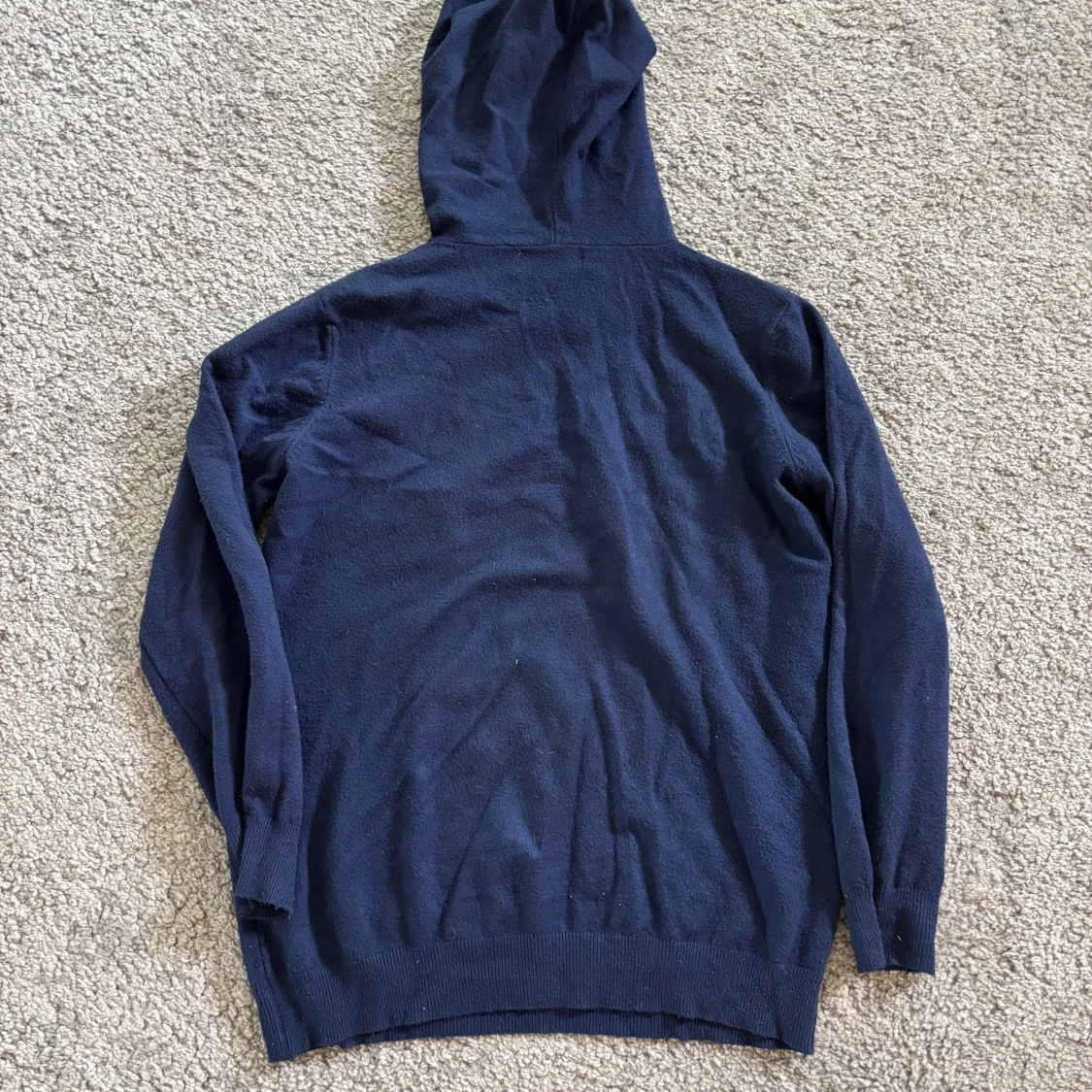 Mörkblå hoodie från JAJA i ullmix - 1