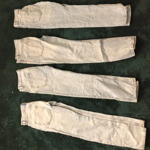 Lager 157 jeans - Storlek: midja 28 längd 32. 4 par lager 157 jeans, alla för 400kr eller ett par för 125kr