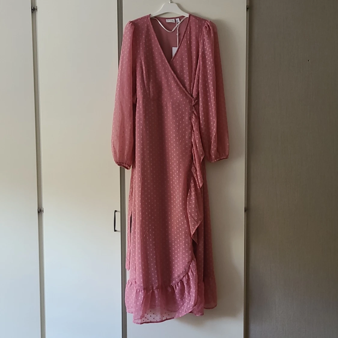 Rosa omlottklänning från Vila - 1