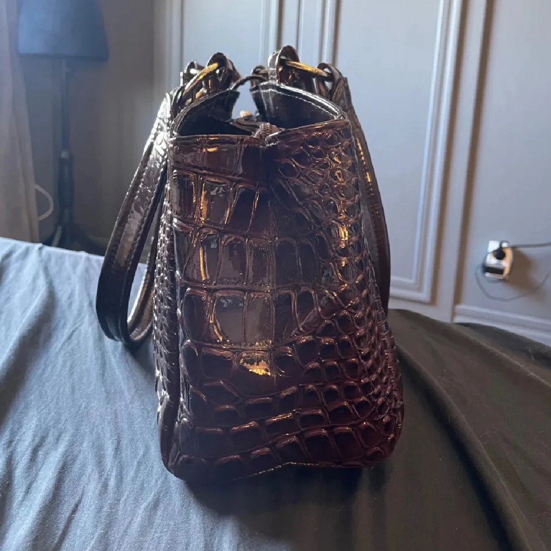 Mörkbrun handväska - 1