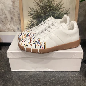 Maison Martin Margiela - Masion Martin Margiela skor | skick 8/10 | andvända max 10 gånger | box och dustbag ingår | storlek 40 kan passa 41 | hör av er om ni har frågor👍