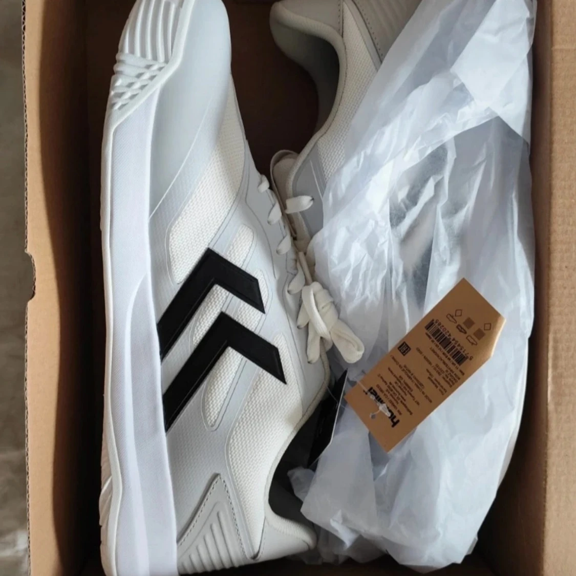 Hummel Dagaz III vita sneakers strl 46