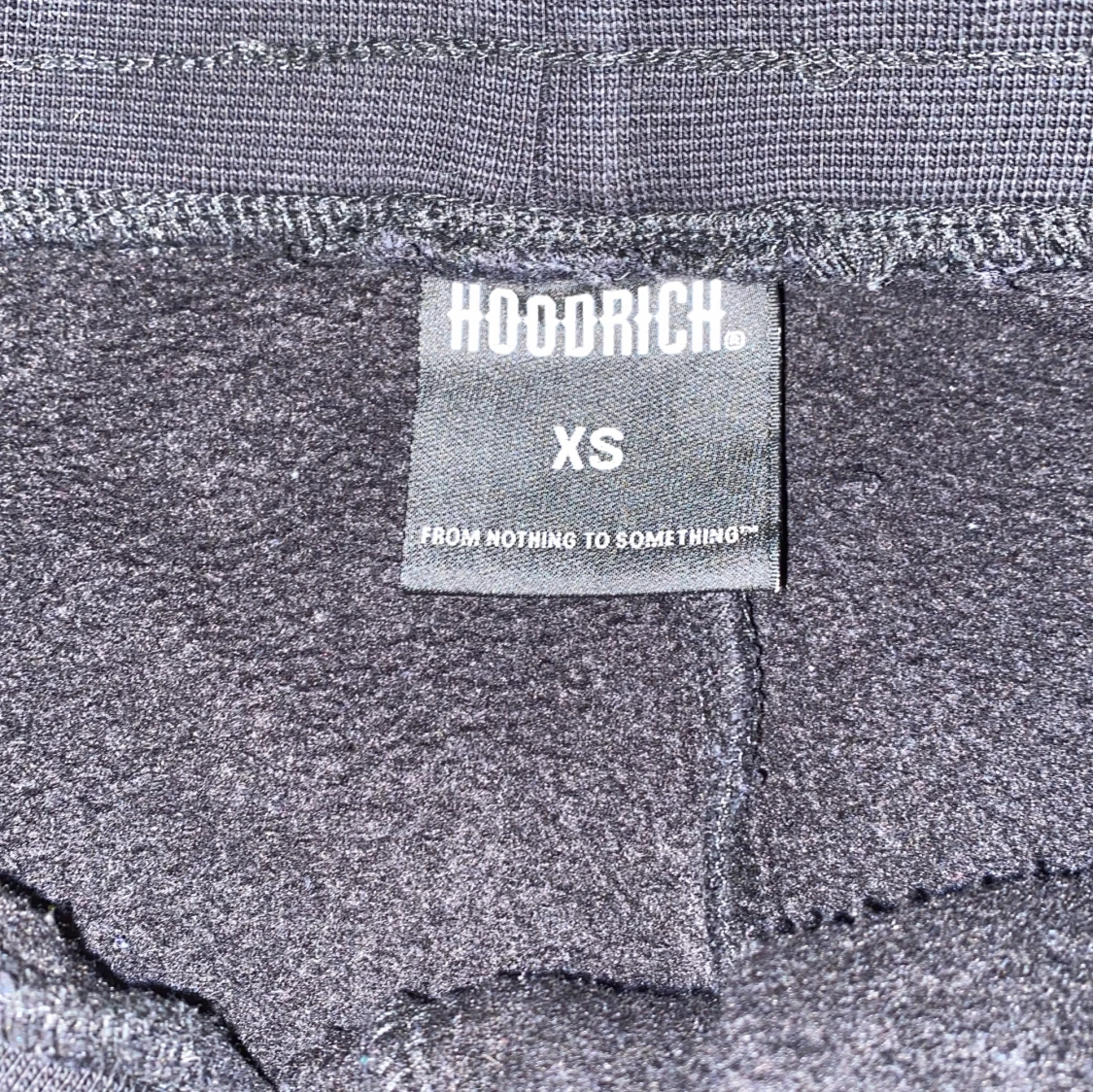 Svart hoodie från Hoodrich XS - 1