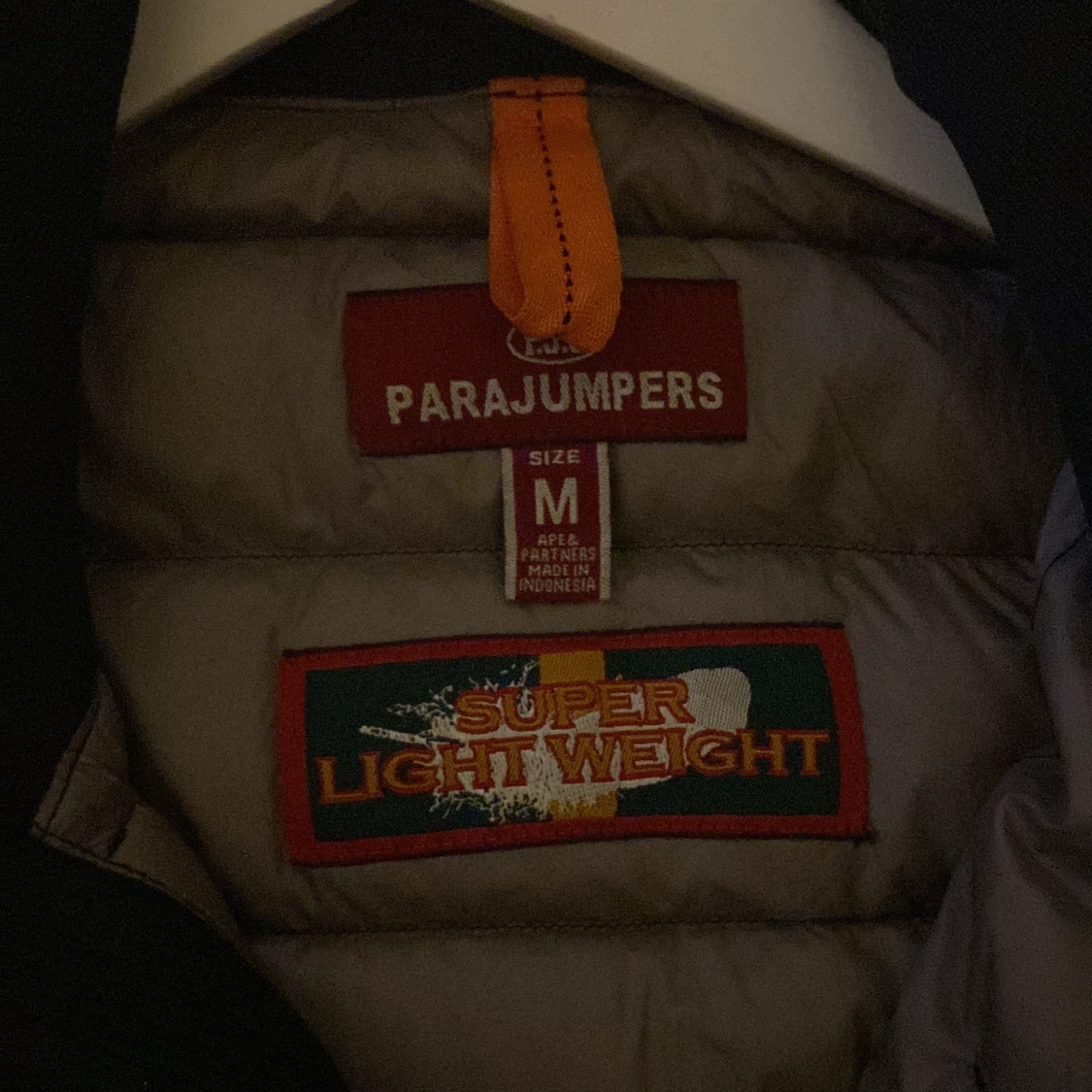 Svart dunväst från Parajumpers - 1