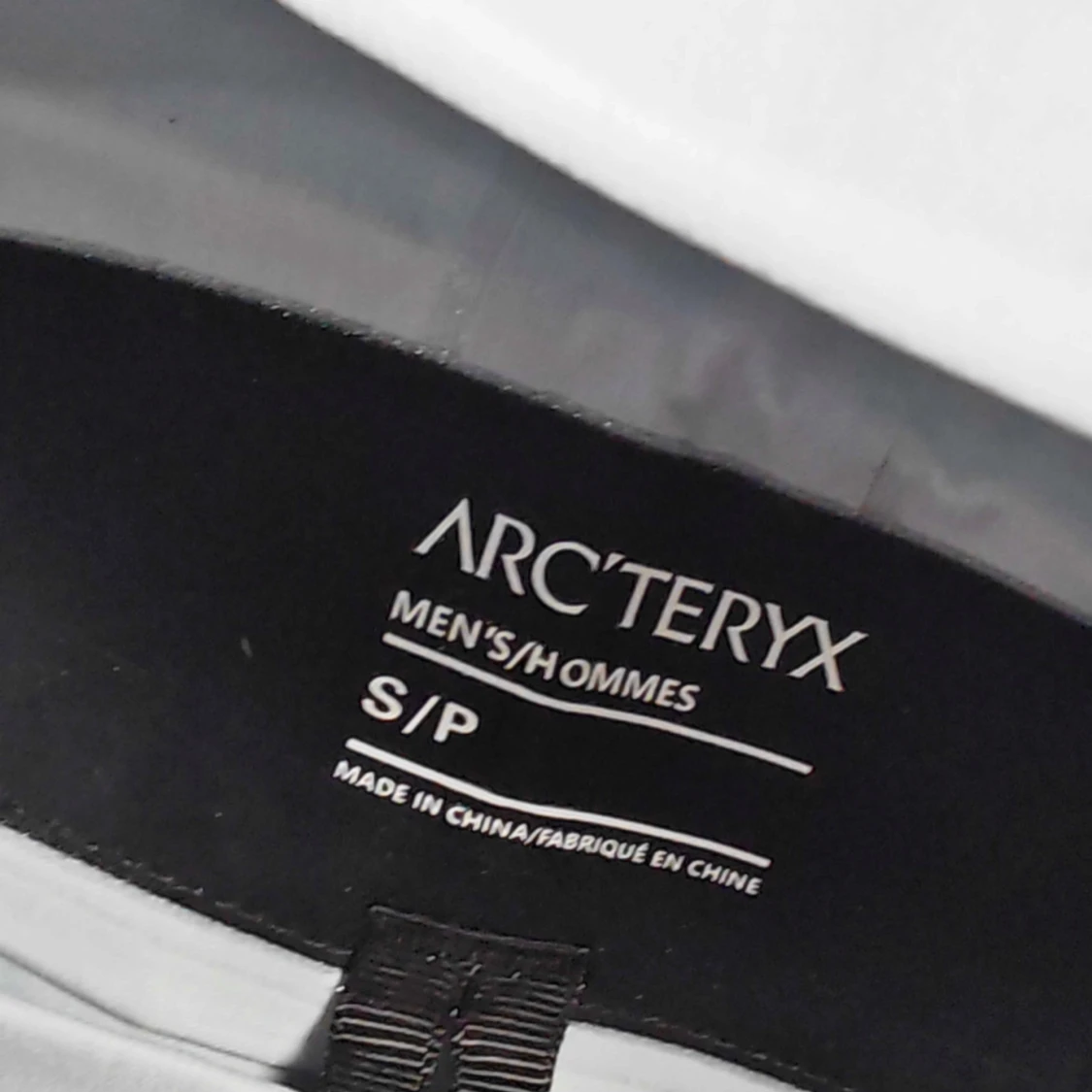 Ljusblå vindjacka från Arc'teryx - 2