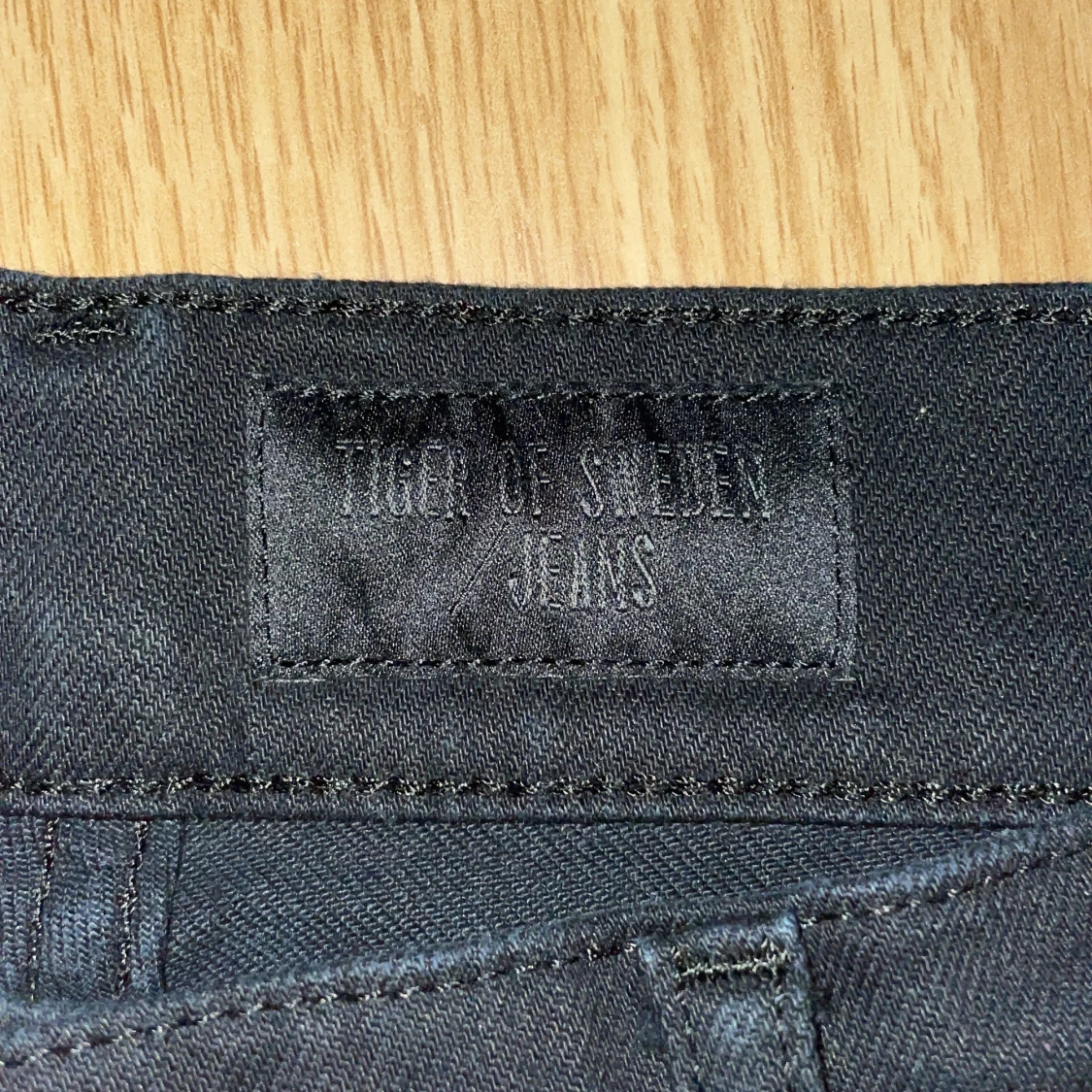 Svarta jeans från Tiger of Sweden - 2