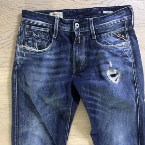 Replay anbass slim fit jeans - Mycket fint skick | Size 30/34 men passar 30/32 | fraktar spårbart inom 24 timmar |  för att köpa klicka ” köp nu” | vid frågor skriv ett meddelande |