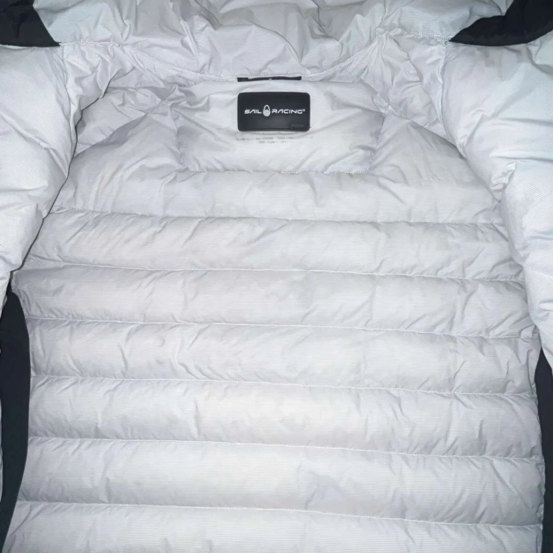 Grå dunjacka från Sail Racing M - 1