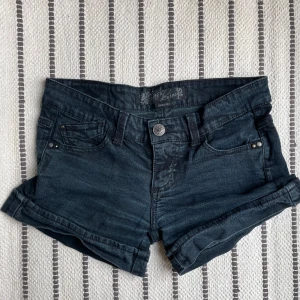 Jeansshorts  - Jeansshorts 