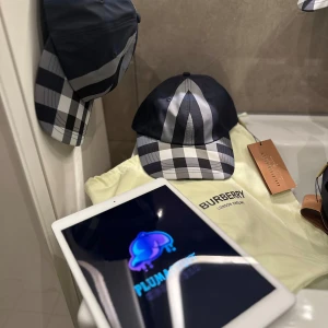 Burberry keps - Helt ny storlek M