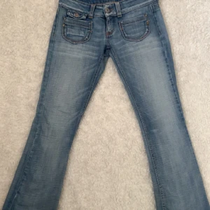 Only low waist jeans - Väldigt Lågmidjade storlek W27 L30. Normal storlek. Kan diskutera pris